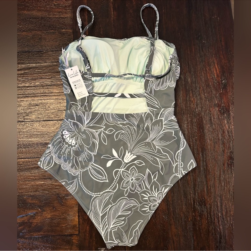 Floral Print Shirred Cutout One Piece Swimsuit - Picture 11 of 13